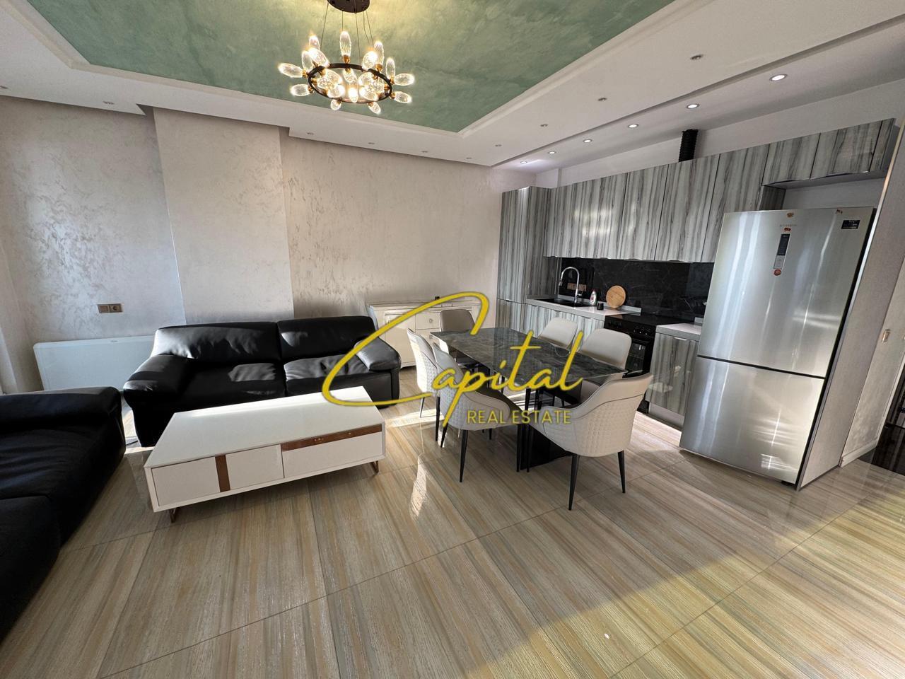 APARTAMENT ME QIRA 1+1 KOMPLEKSI TURDIU 72.000 LEKE – Tiranë