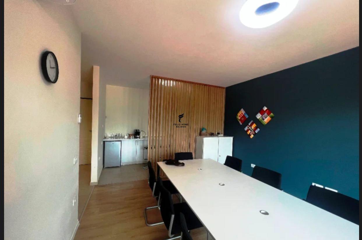 ZYRE ME QERA 100 M2 KOMUNA E PARISIT 110.000 LEKE FH-72497 – Tiranë