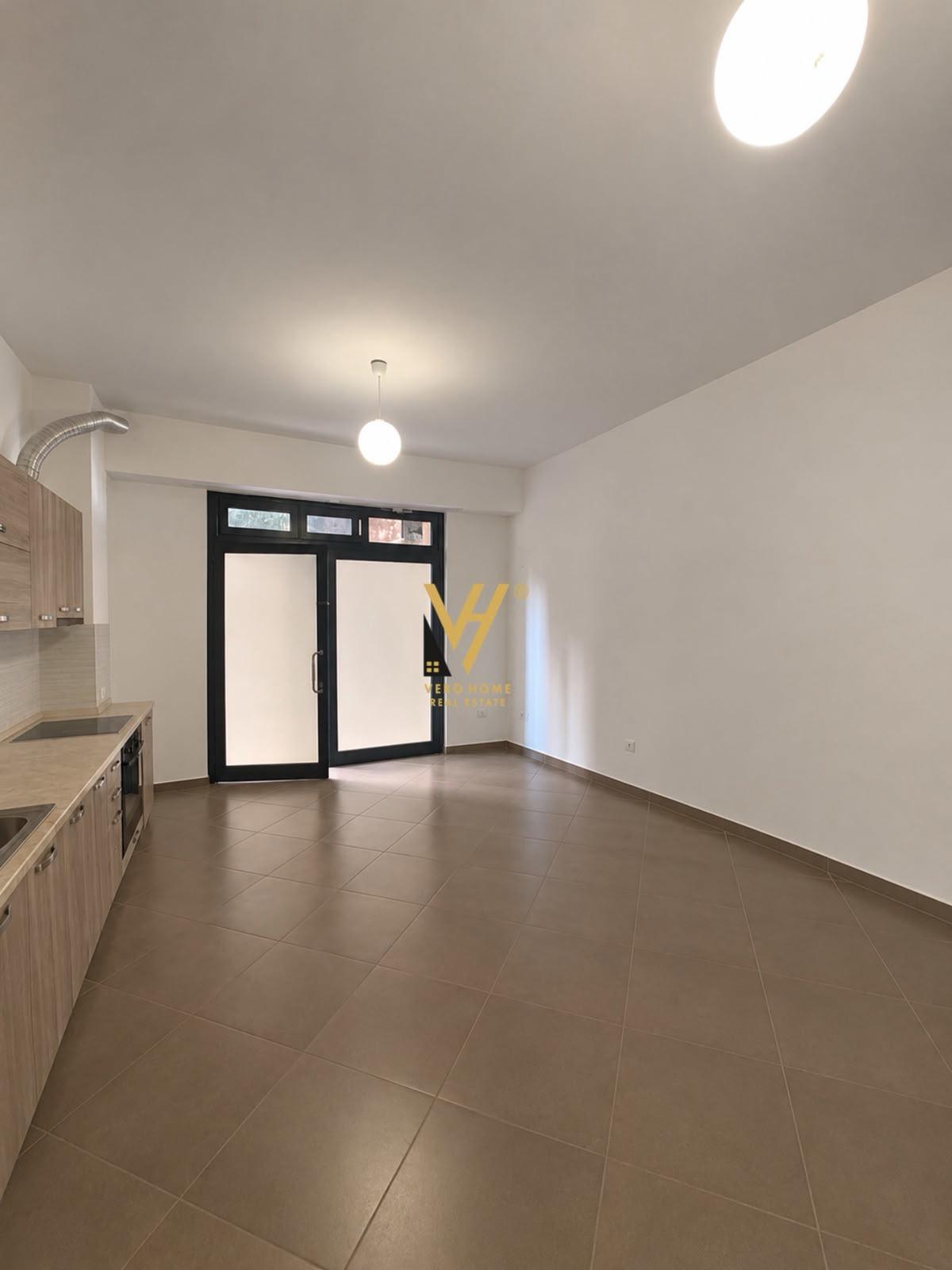 SHITET DYQAN 42 M2 TE KODRA E DIELLIT 120.000 EURO – Tiranë