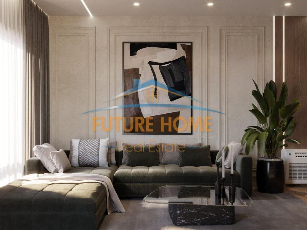 0692268458 Shitet, Apartament 2+1+2, Qender – Tiranë
