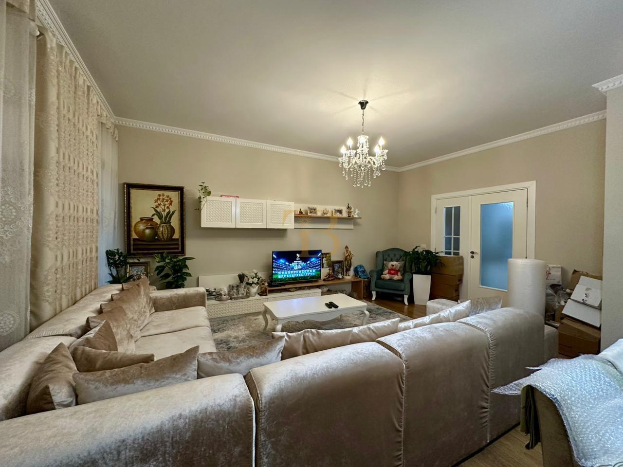 Apartament 3+1+ 2 në shitje, Kopshti Zoologjik – Tiranë - 1