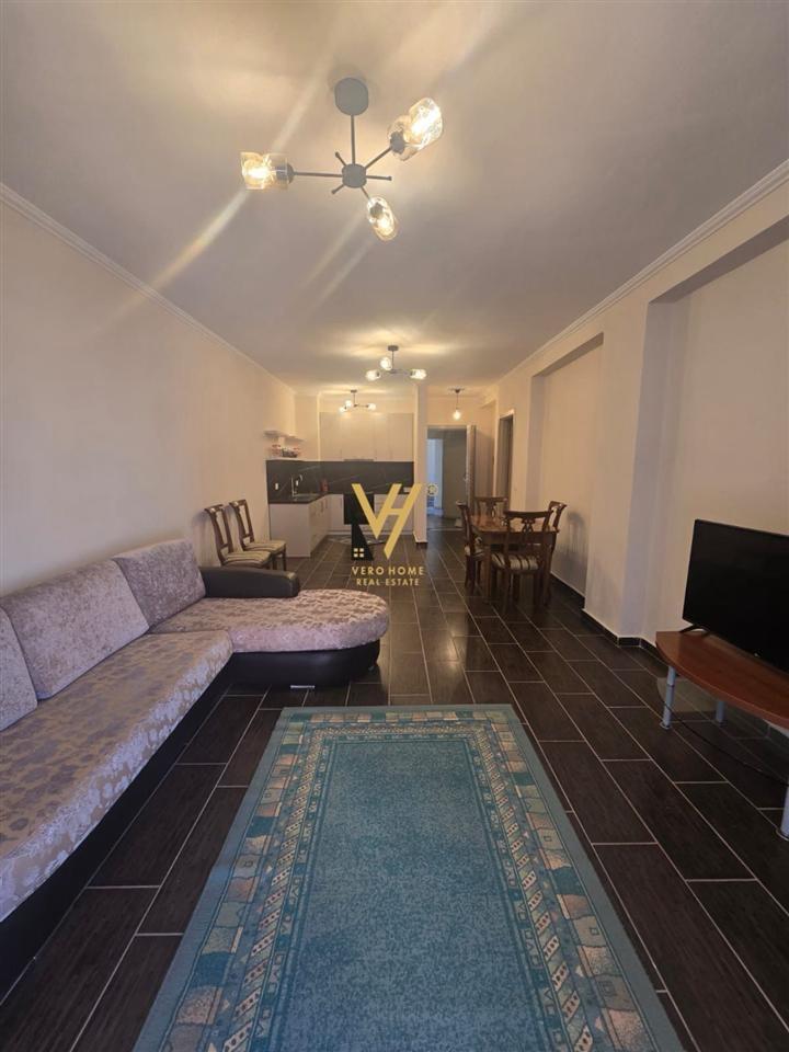 JEPET APARTAMENT 2+1 ME QIRA NE KOMBINAT 50.000 LEKE – Tiranë