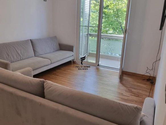 APARTAMENT ME QERA 3+1 SHESHI WILLSON 900 EURO FH-87768 – Tiranë