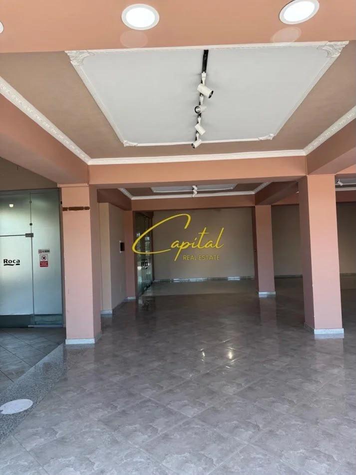 AMBIENT BIZNESI ME QIRA 420 M2 ASTIR 300.000 LEKE – Tiranë
