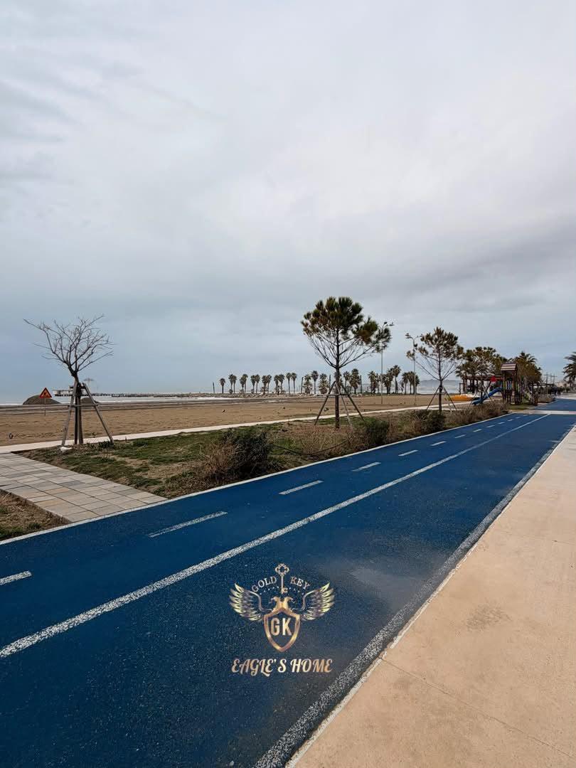 ID 20787619 AMBIENT BIZNESI ME QERA ILIRIA PLAZH DURRES – Durrës