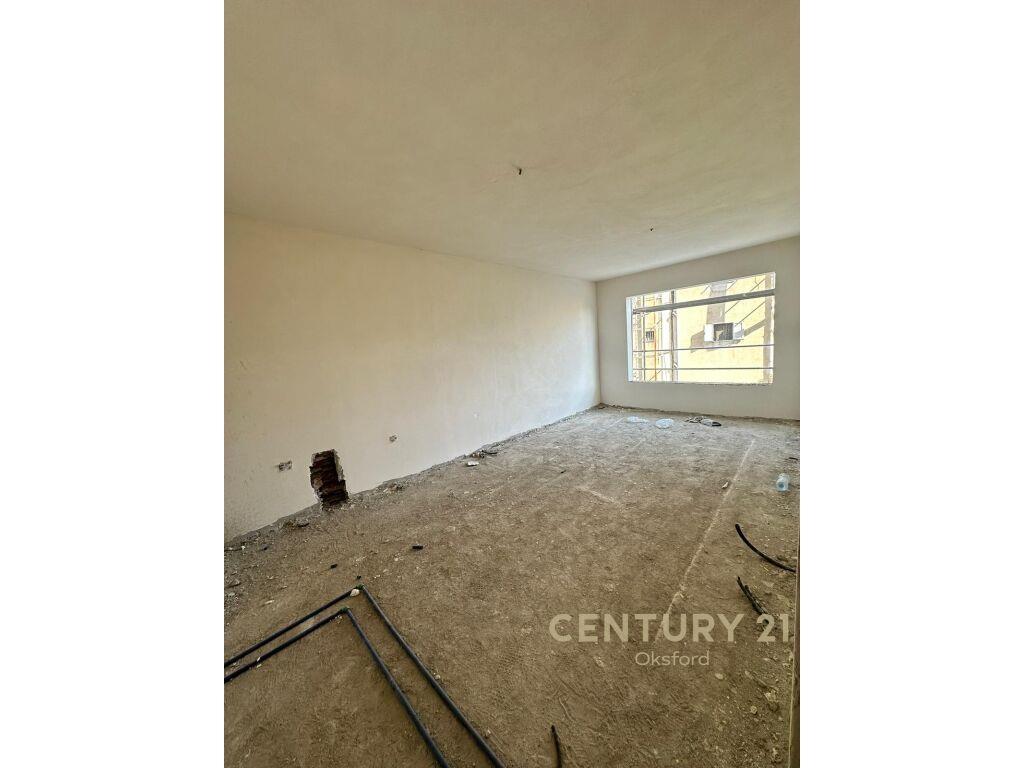 SHITET APARTAMENT 2+1 NE KAMEZ – Tiranë - 1