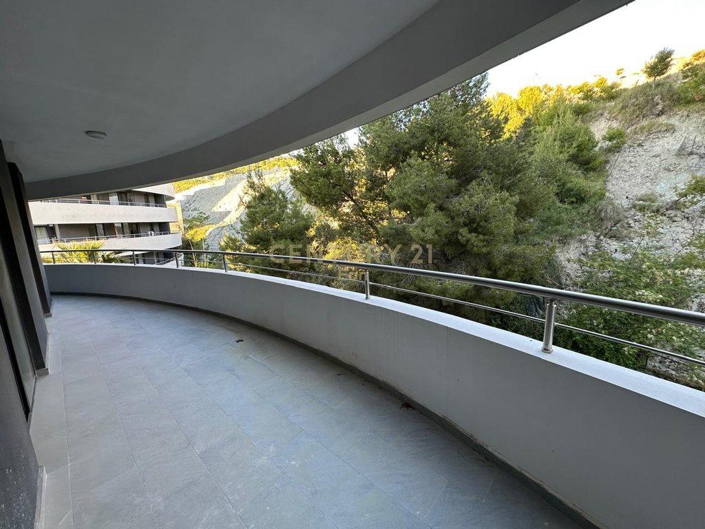 +355693448889SHITET APARTAMENT 2+1+2 ME PAMJE DETI TEK "WHIT – Durrës