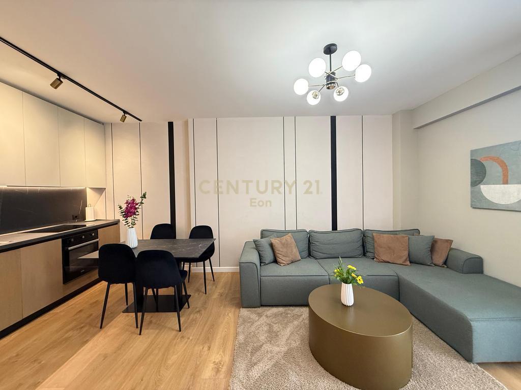 Apartament Modern 1+1 | Vetëm 10 metra nga deti prane Hotel – Durrës