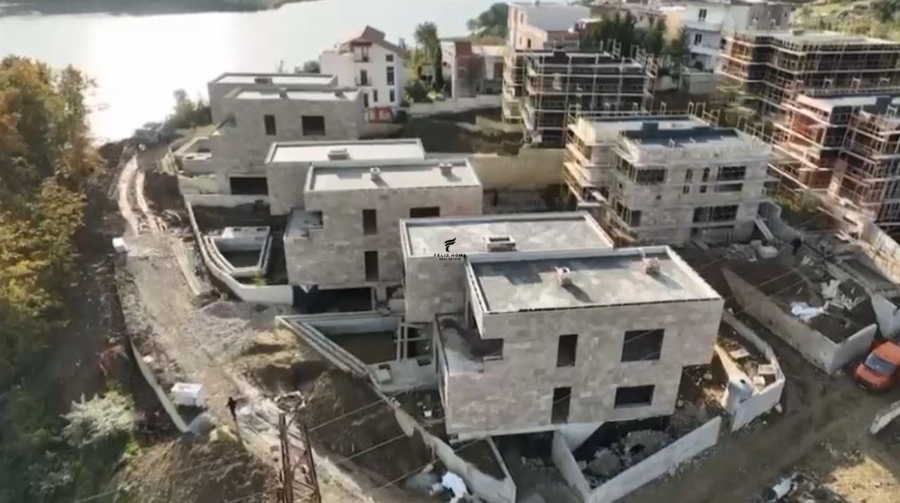 SHITET VILE 660 M2 LIQENI I FARKES 1.200.000 EURO – Tiranë
