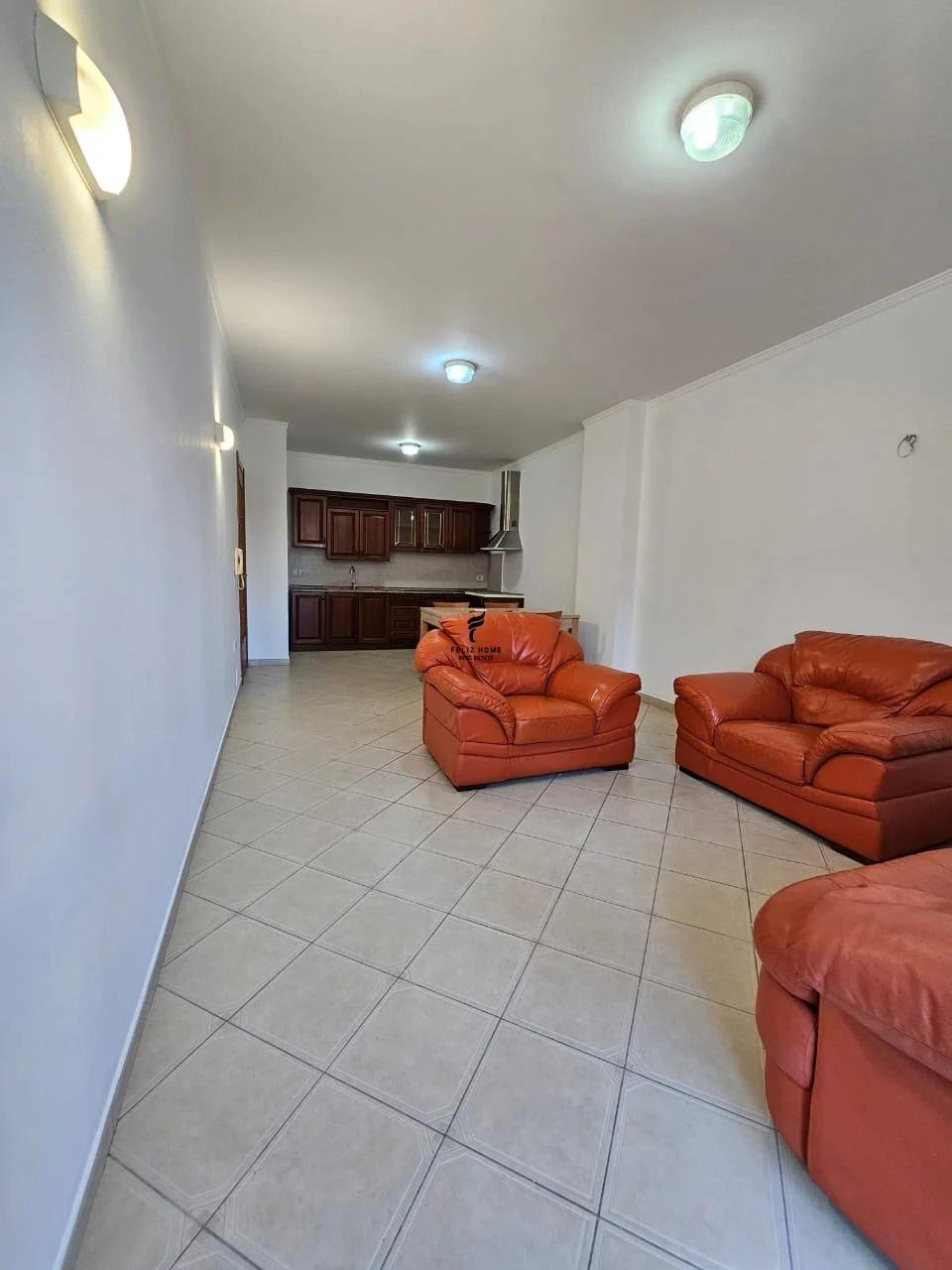 SHITET APARTAMENT 1+1 RRUGA E KAVAJES 192.000 EURO FH-94878 – Tiranë - 1