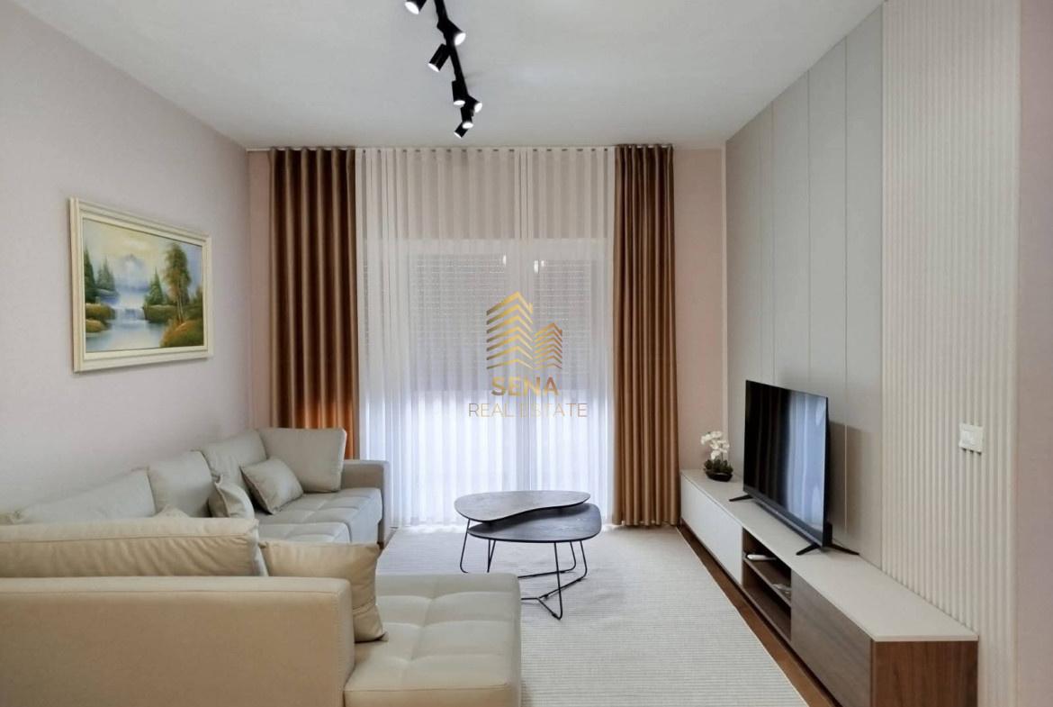 Qira,Apartament 1+1+Bllk, Pazari i Ri,70.000 Leke – Tiranë