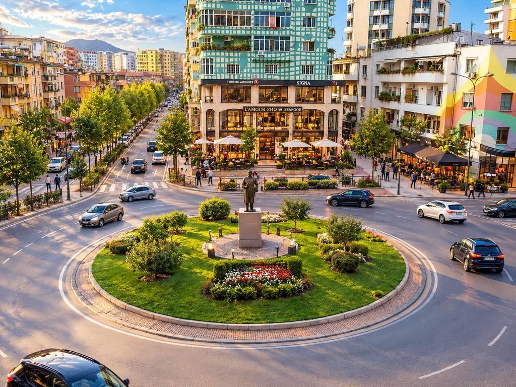 SHESHI WILSON, VIJË E DYTË – SHITET APARTAMENT 2+1+ – Tiranë