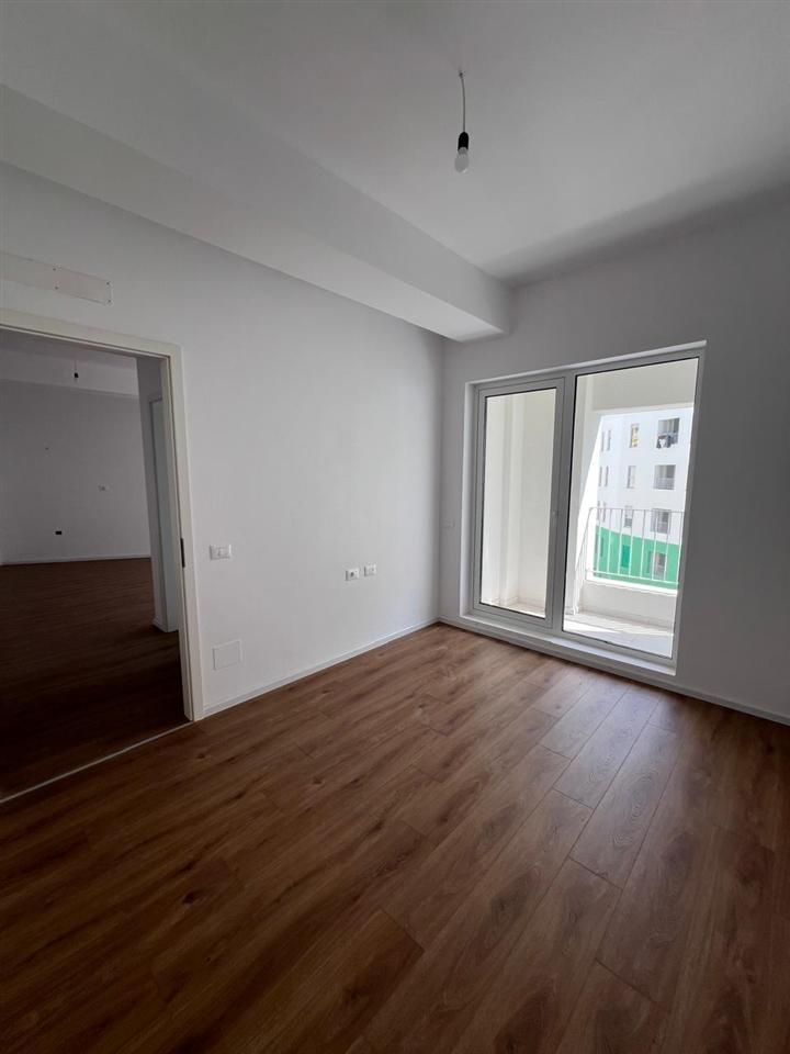 SHITET APARTAMENT 1+1 ALI DEMI 100.000 EURO – Tiranë