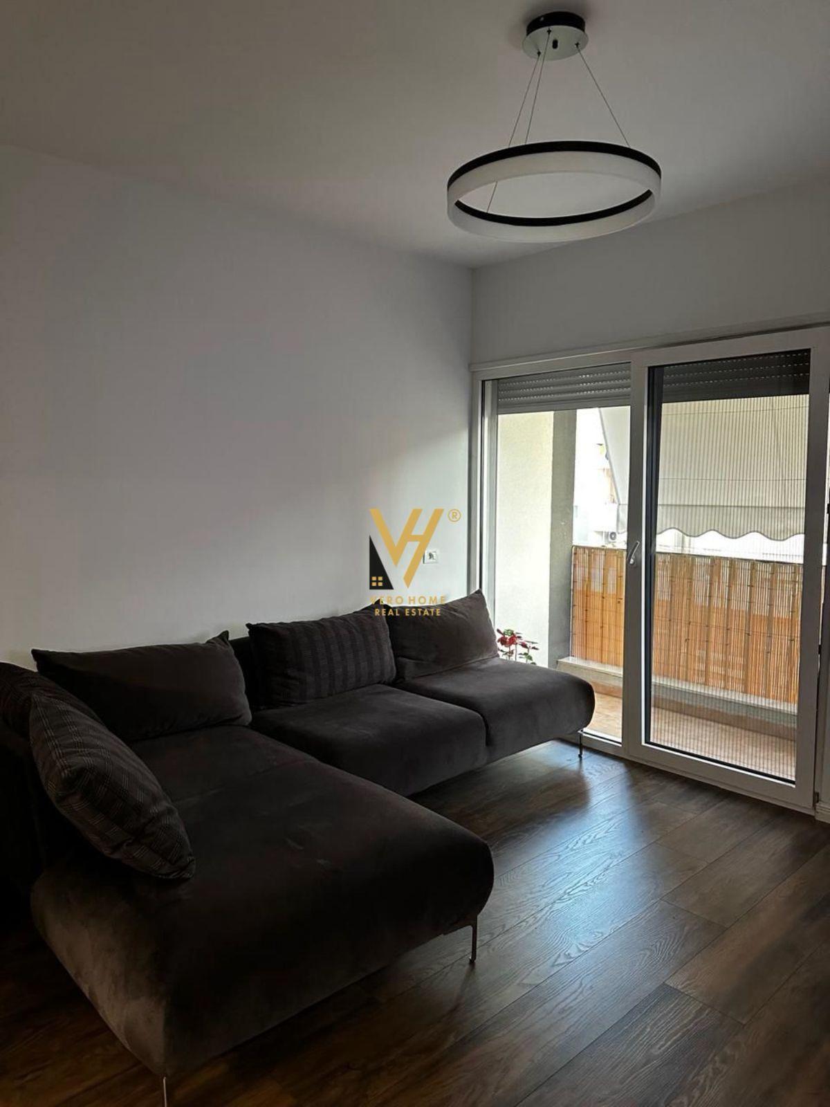 JEPET APARTAMENT 1+1+BLK ME QIRA TE KRISTAL CENTER 70.000 LE – Tiranë