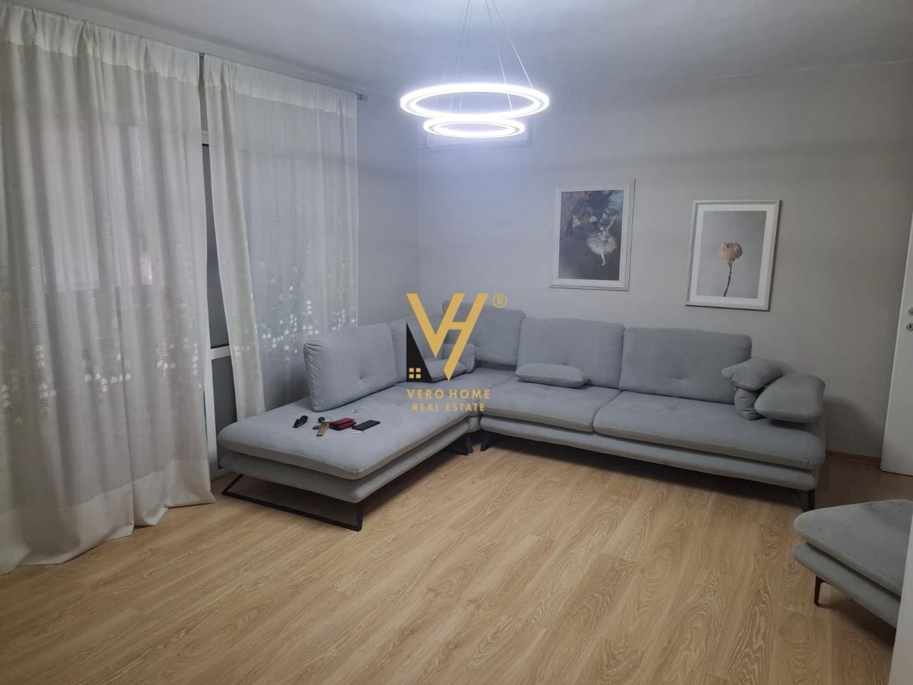 JEPET APARTAMENT 1+1 ME QIRA NE VASIL SHANTO 550 EURO – Tiranë