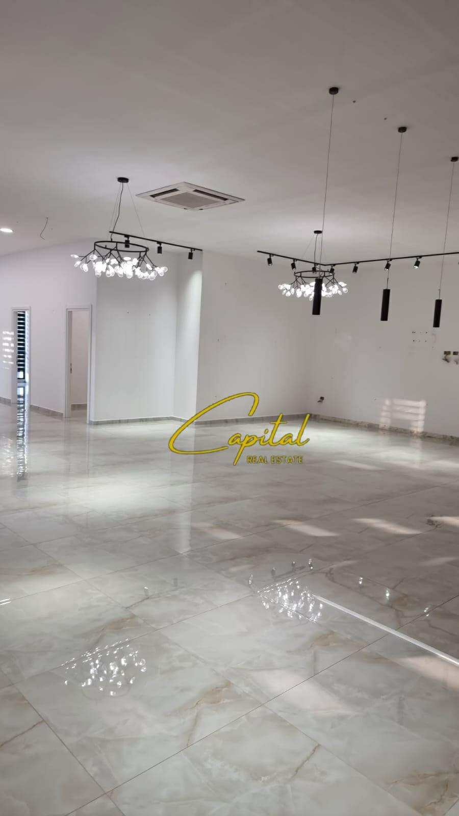 AMBIENT BIZNESI ME QIRA 227 M2 QENDER 3000 EURO – Tiranë