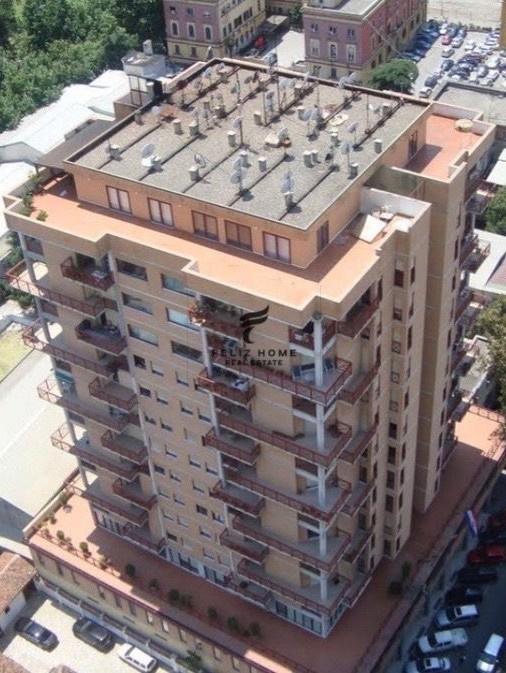 SHITET DYQAN 28 M2 QENDER 157.000 EURO – Tiranë - 1