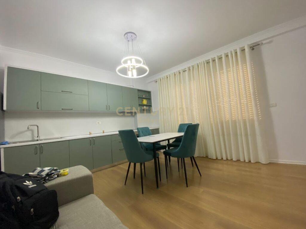 Apartament 2+1 me Qira – Tiranë - 1
