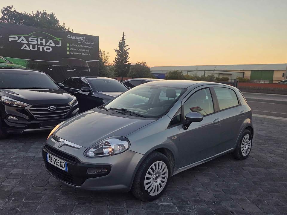 Fiat Grandpunto 1.3 nafte 2012 okazion – Durrës - 1