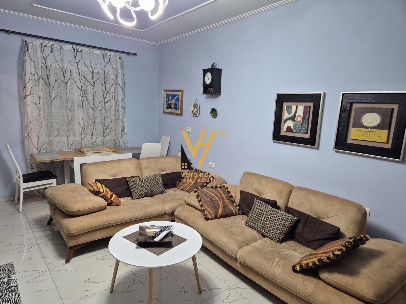 JEPET APARTAMENT 2+1+BLK ME QIRA TE TREGU ELEKTRIK 700 EURO – Tiranë