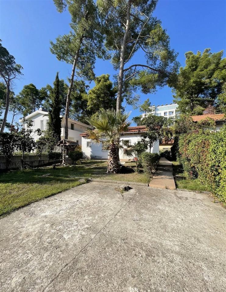 SHITET VILA 1 katshe Vij e 3-te DETIT 📍 Adresa: Golem – Durrës
