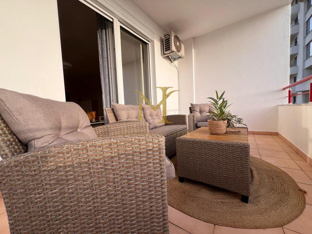 JEPET ME QIRA APARTAMENT LUKSOZ 2+1+2 – VOLGA, DURRËS – Durrës