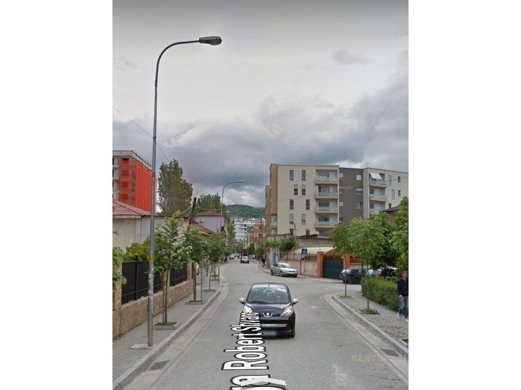 SHITET DYQAN PRANE NIKU CONSTRUCTION NE KOMUNE! – Tiranë