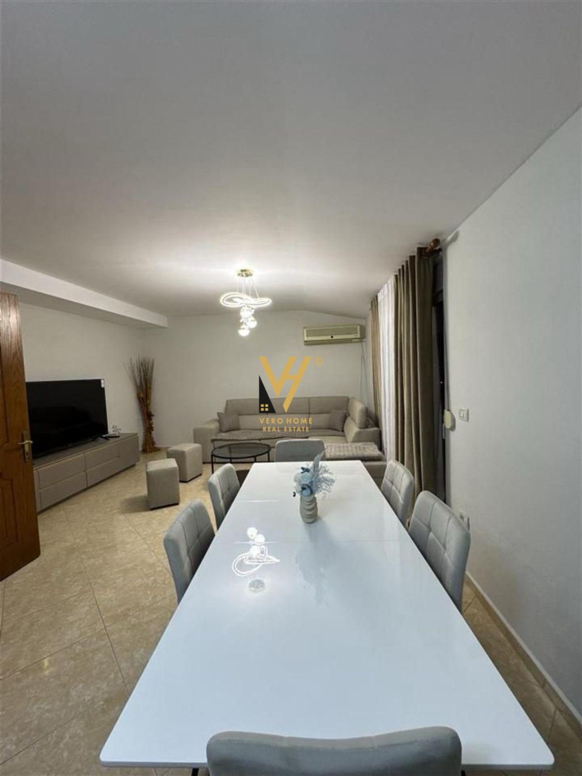JEPET APARTAMENT 2+1+BLK ME QERA TE KODRA E PRIFTIT 50.000 L – Tiranë