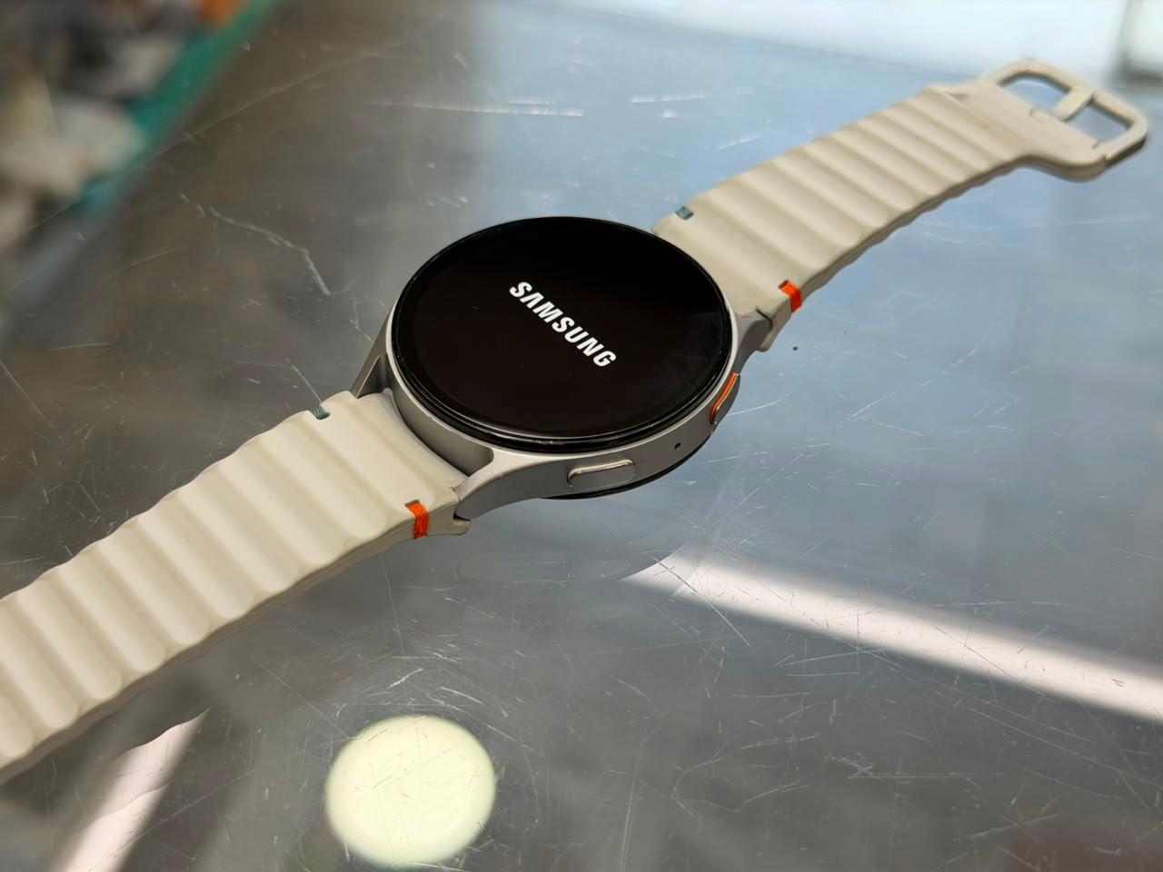 SAMSUNG WATCH 7 44mm – Tiranë