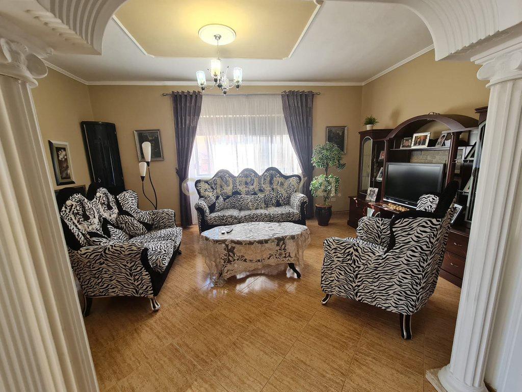 JEPET ME QIRA APARTAMENT 2+1 NE DURRES! 450 € /Muaj – Durrës