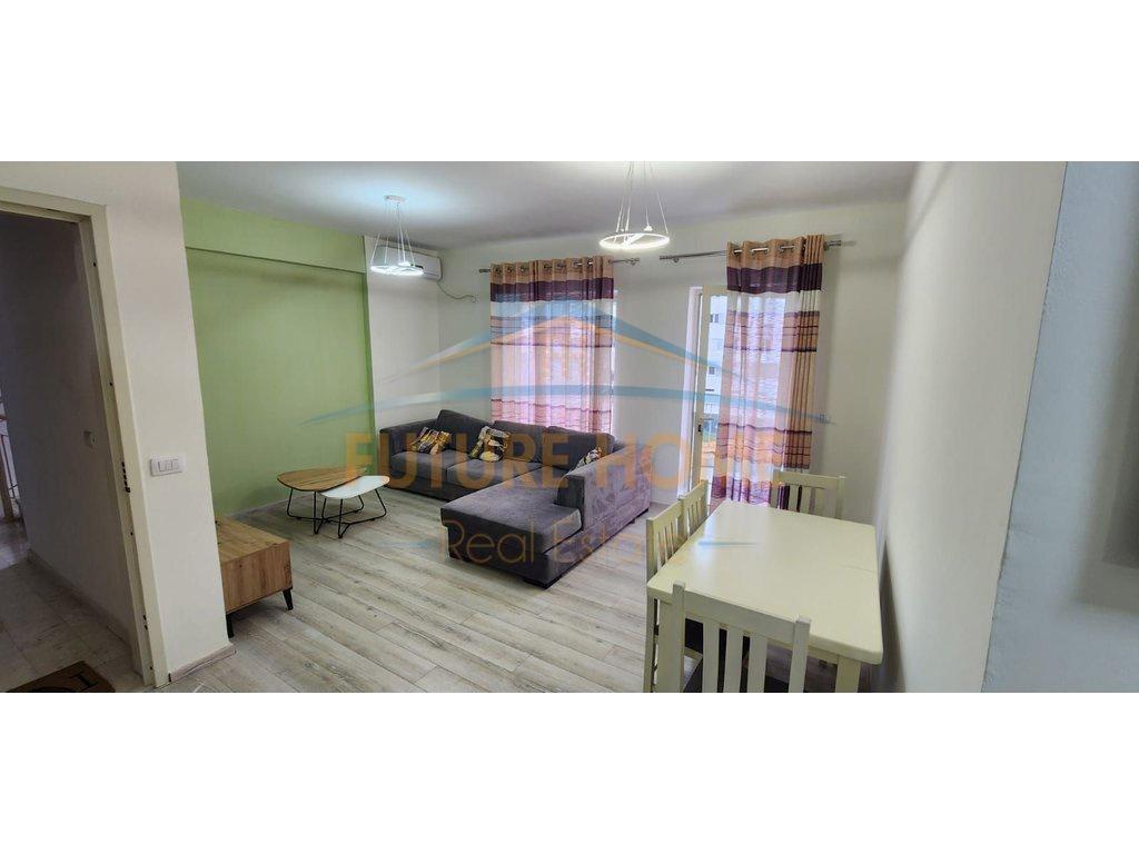 0692268458 Qera, Apartament 2+1+2, Kopshti Zoologjik, Tiranë – Tiranë