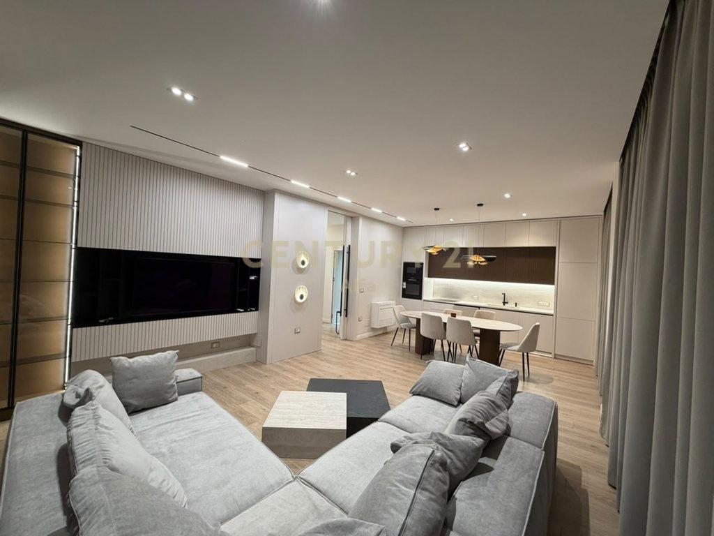 ALTANA LUXURY RESIDENCE | PENTHOUSE 3+1+3 ME PAMJE – Tiranë