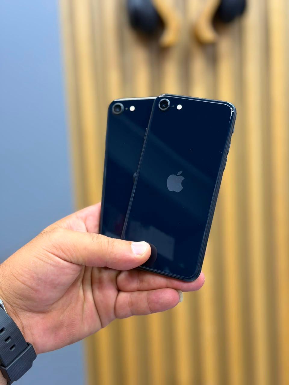 IPHONE SE 3 – Tiranë
