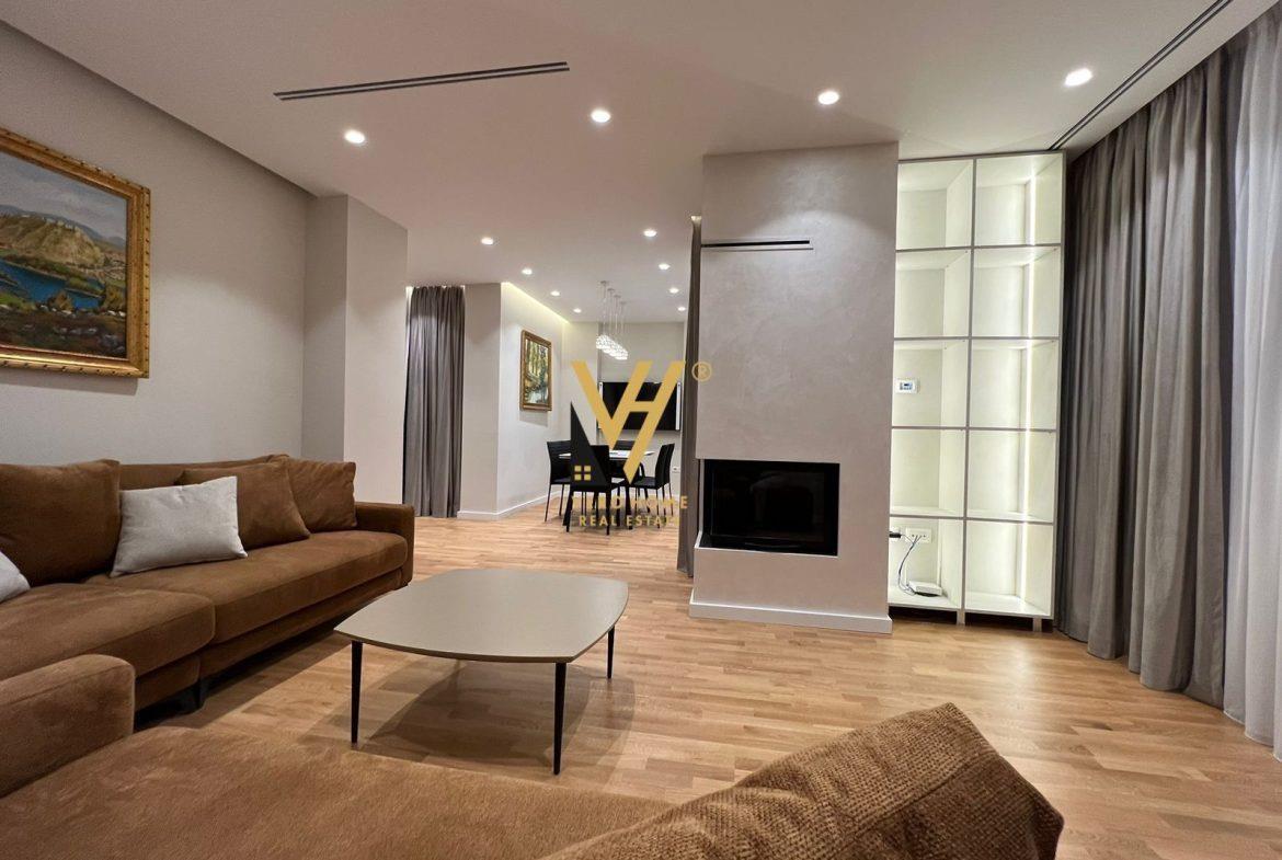SHITET APARTAMENT 3+1+2 TEK RRUGA E KOSOVAREVE 640.000 EURO – Tiranë