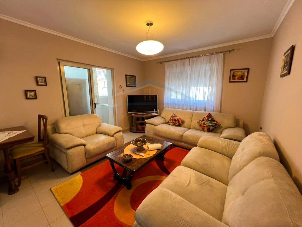 0696006906 Qera,Apartament 2+1, Rruga e Durresit, Tirane – Tiranë - 1