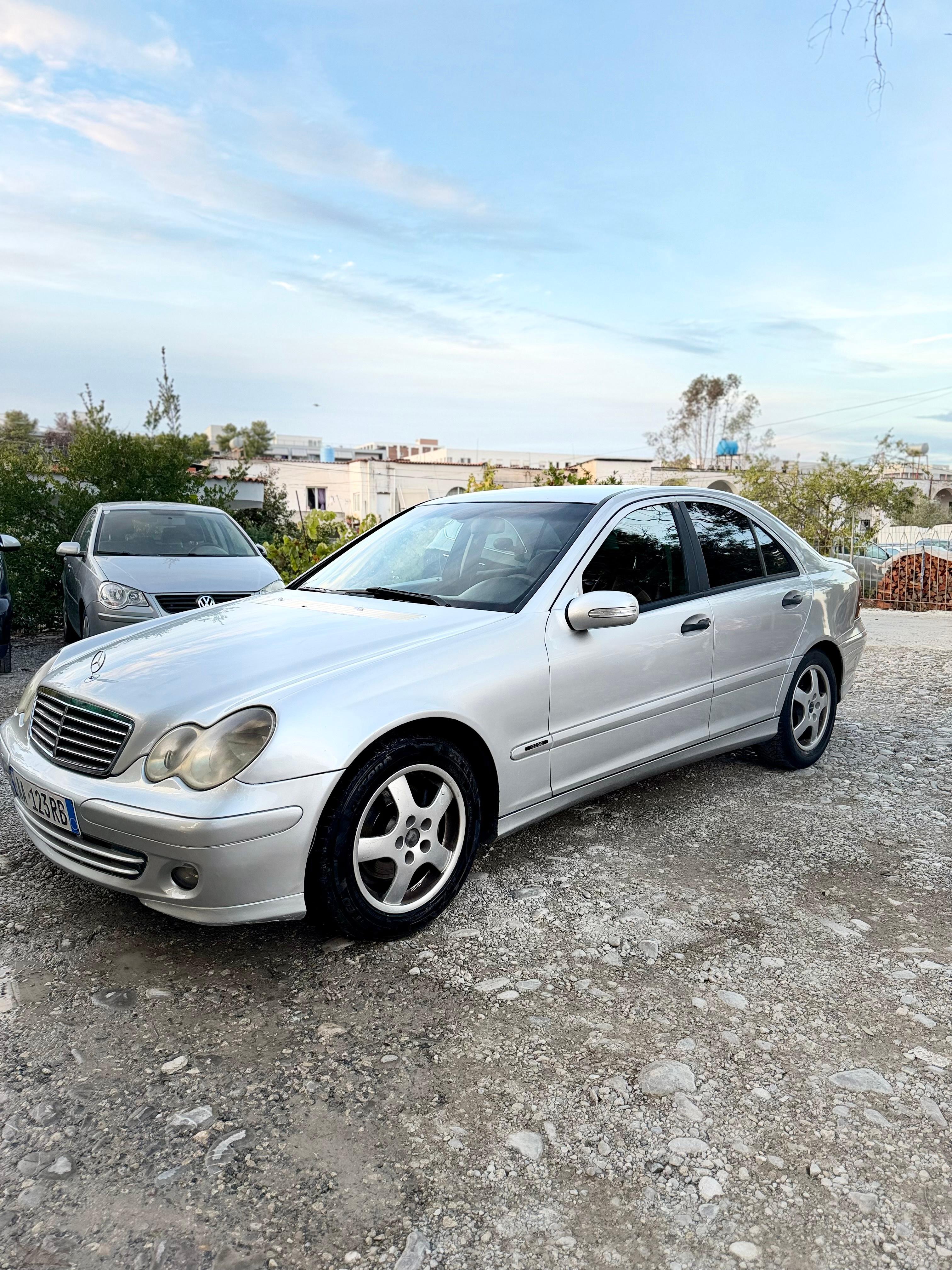 C klass 2005 ❌ OKAZION ❌ 2700 Lek – Tiranë