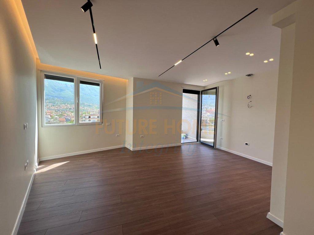 0693769552,Shitet, Apartament 2+1+Post Parkimi, Brryli, – Tiranë