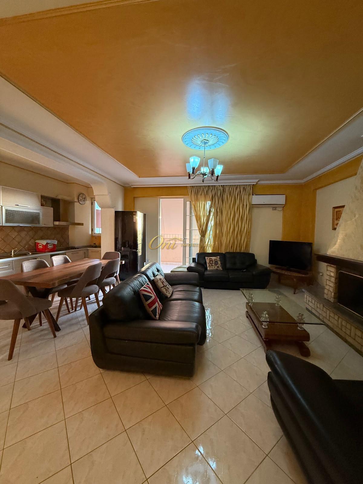 KOMUNA E PARISIT APARTAMENT PER QERA 3+1 – Tiranë - 1
