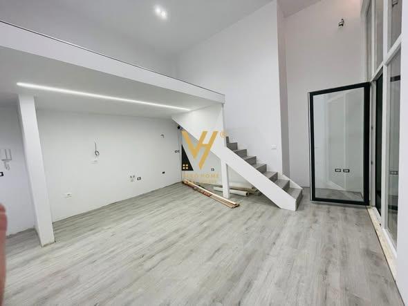 JEPET AMBIENT 60 M2 ME QERA TE GOLDEN-PARK 3 450 EURO – Tiranë