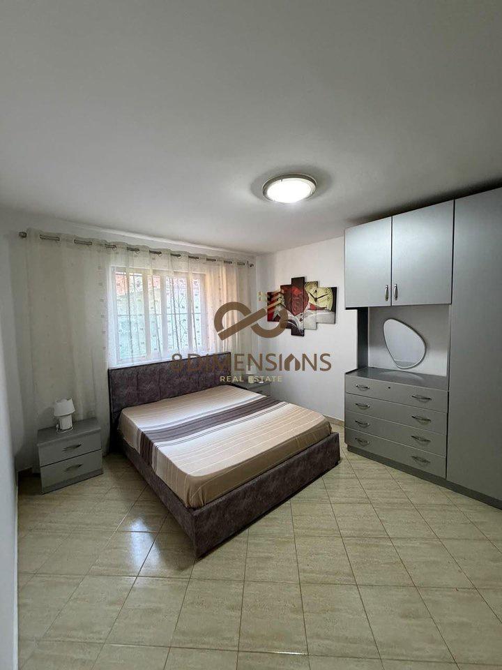 Ne Vasil Shanto, Prane Studios se Skulptorit ne Tirane – Tiranë - 1