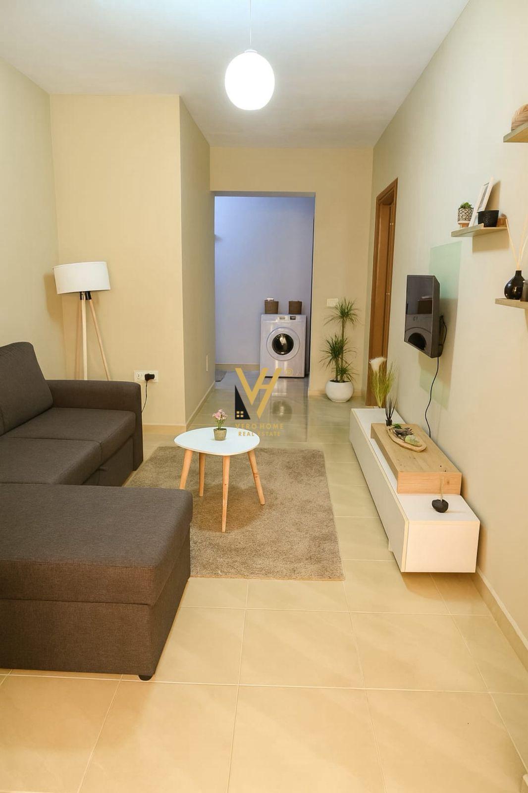 JEPET APARTAMENT 1+1+BLK ME QERA TE RRUGA FORTUZI 60.000 LEK – Tiranë