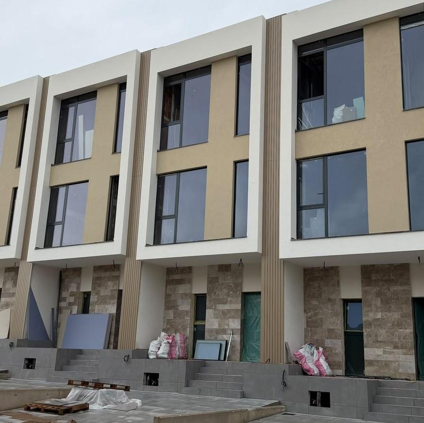 🏡✨ SUPER ÇMIM! SHITET VILË E BASHKANGJITUR – WEST HOME RESI – Tiranë