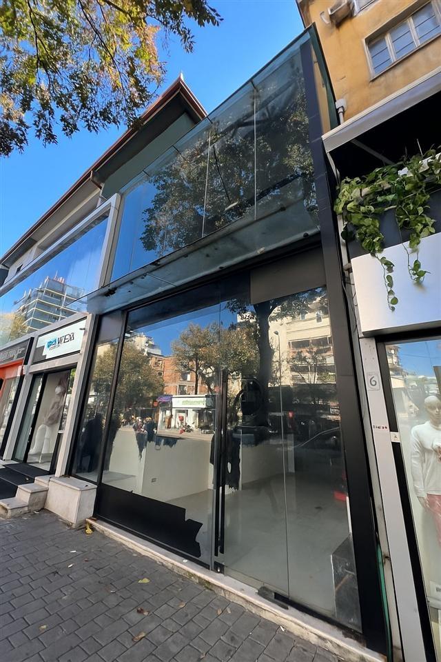 DYQAN ME QERA 222 M2 BLLOK 6.300 EURO – Tiranë