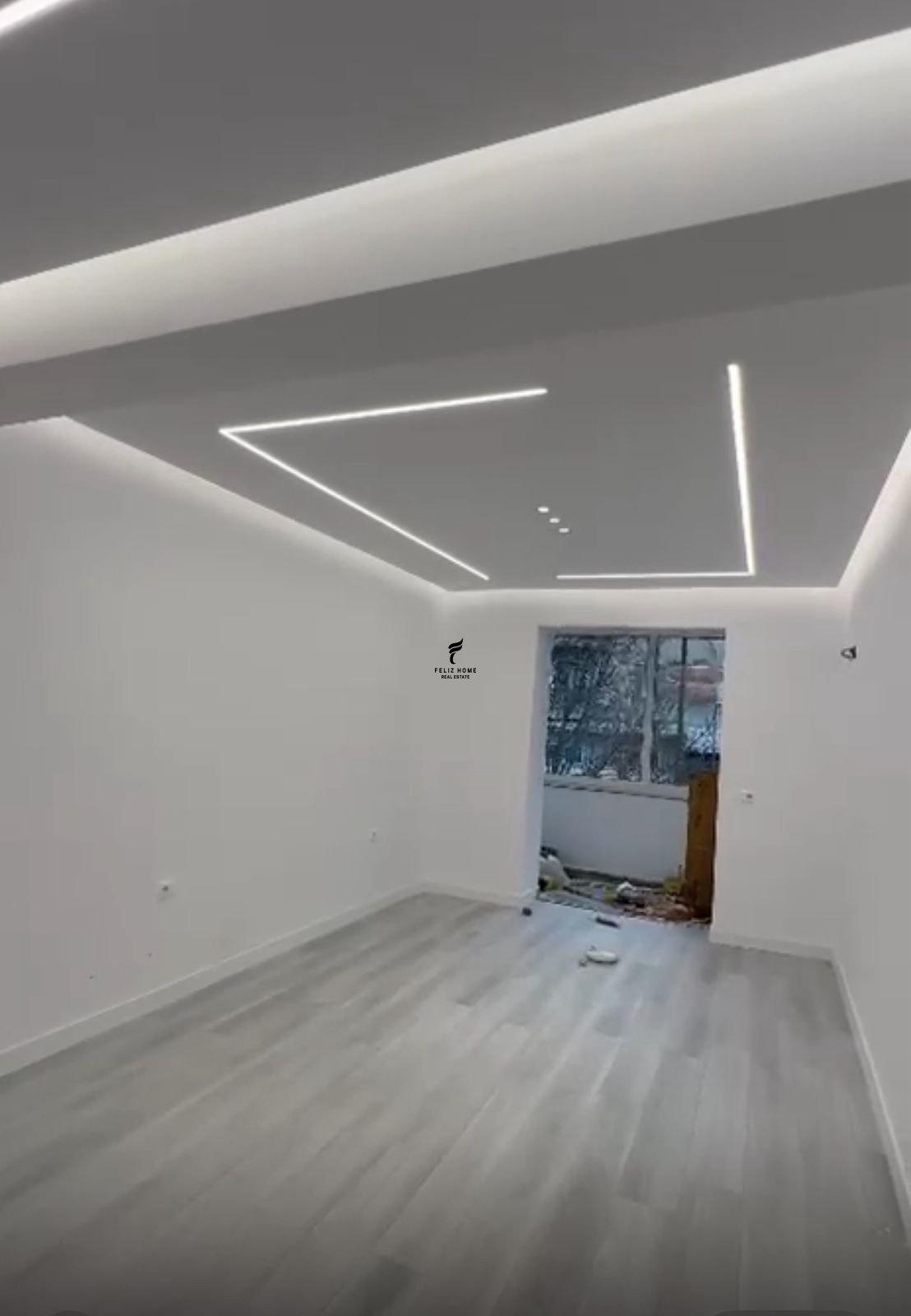 ZYRE ME QERA 80 M2 RRUGA E BARRIKADAVE 1.200 EURO FH-64965 – Tiranë - 1
