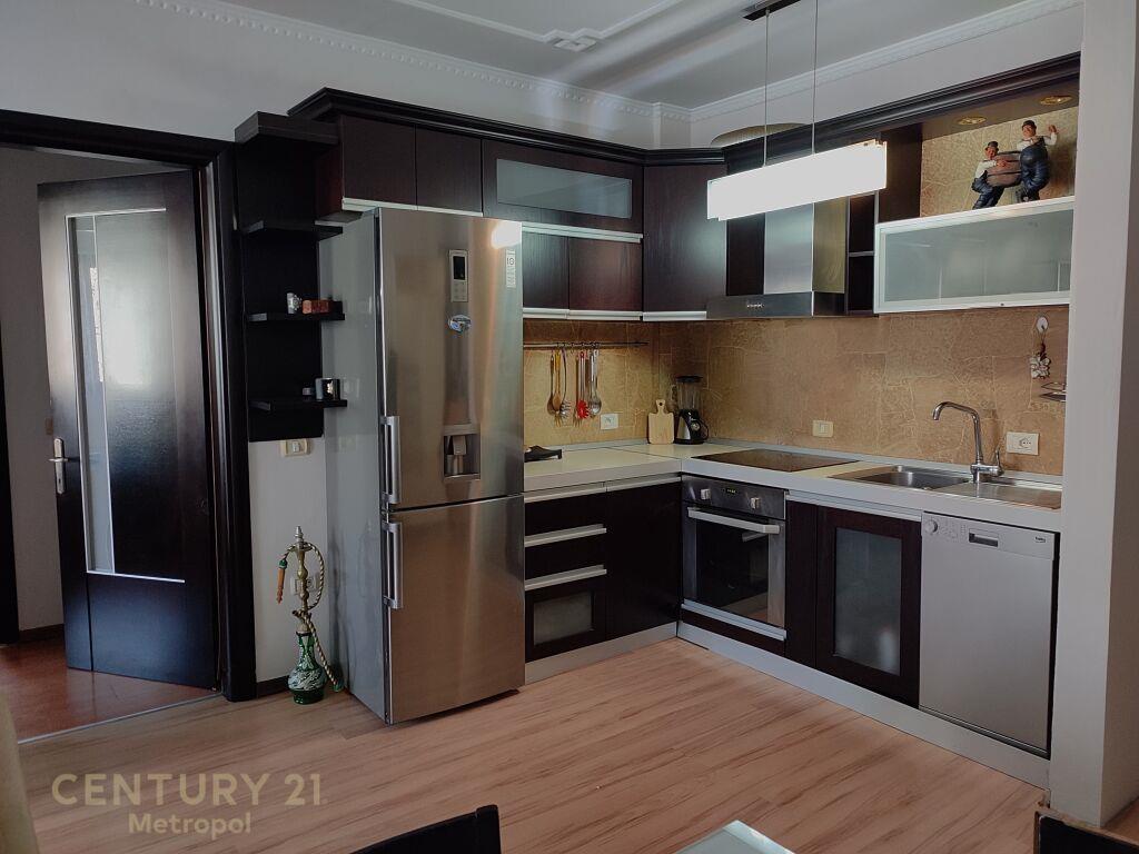 APARTAMENT 2+1 PER QIRA PERBALLE JURIDIKUT – Tiranë