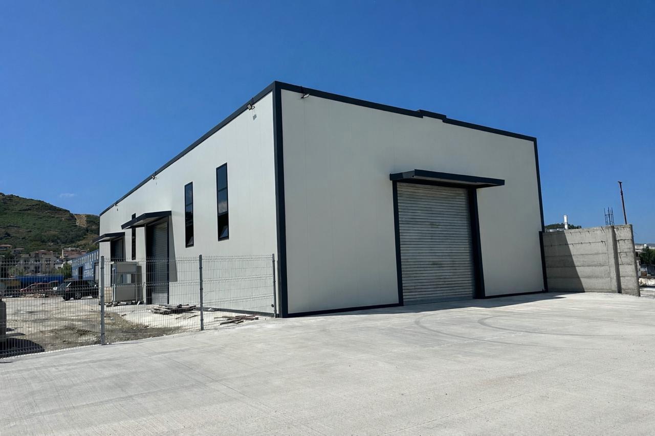 KAPANON ME QERA 550 M2 VORE 2.500 EURO – Tiranë