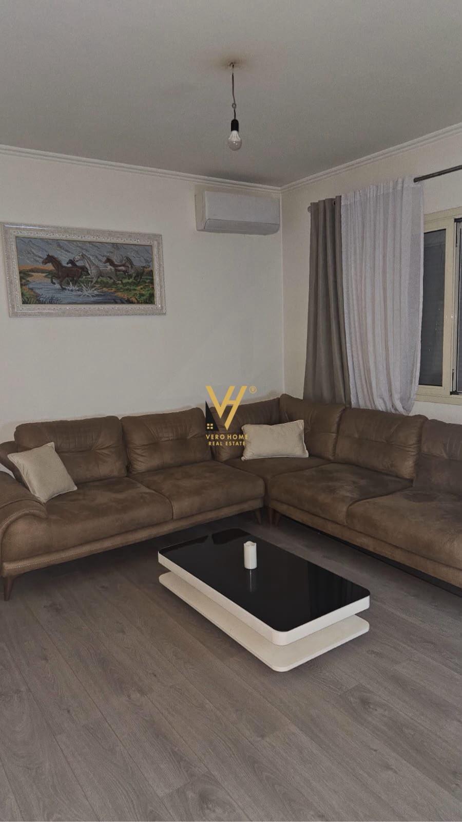 JEPET APARTAMENT 1+1+BLK ME QERA MBRAPA GLOBIT 60.000 LEKE – Tiranë