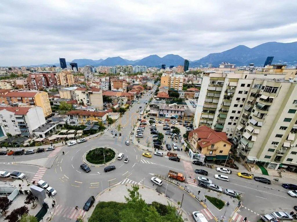 0692268458 Shitet, Apartament 2+1, Komuna e Parisit, Tiranë. – Tiranë