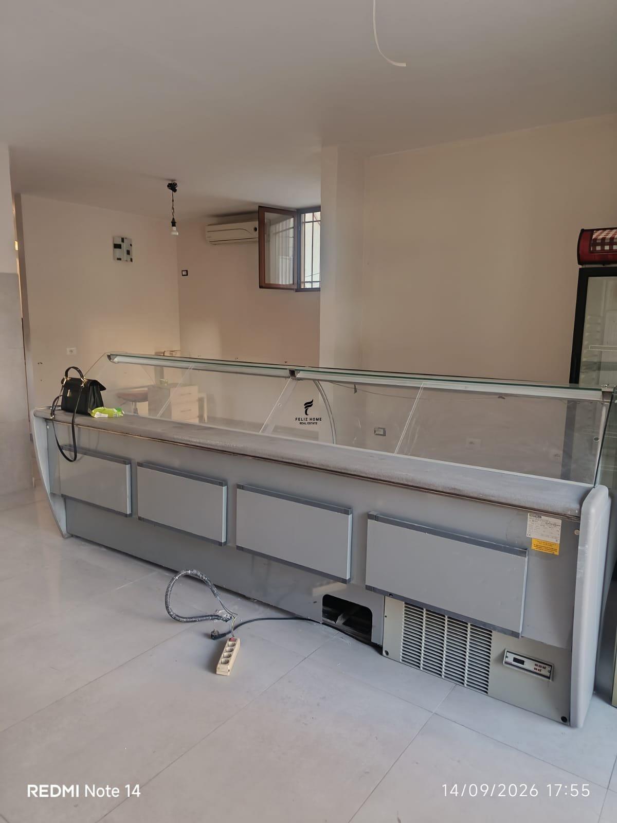 APARTAMENT ME QERA 2+1 BULEVARDI ZOGU 1 120.000 LEKE FH-9445 – Tiranë