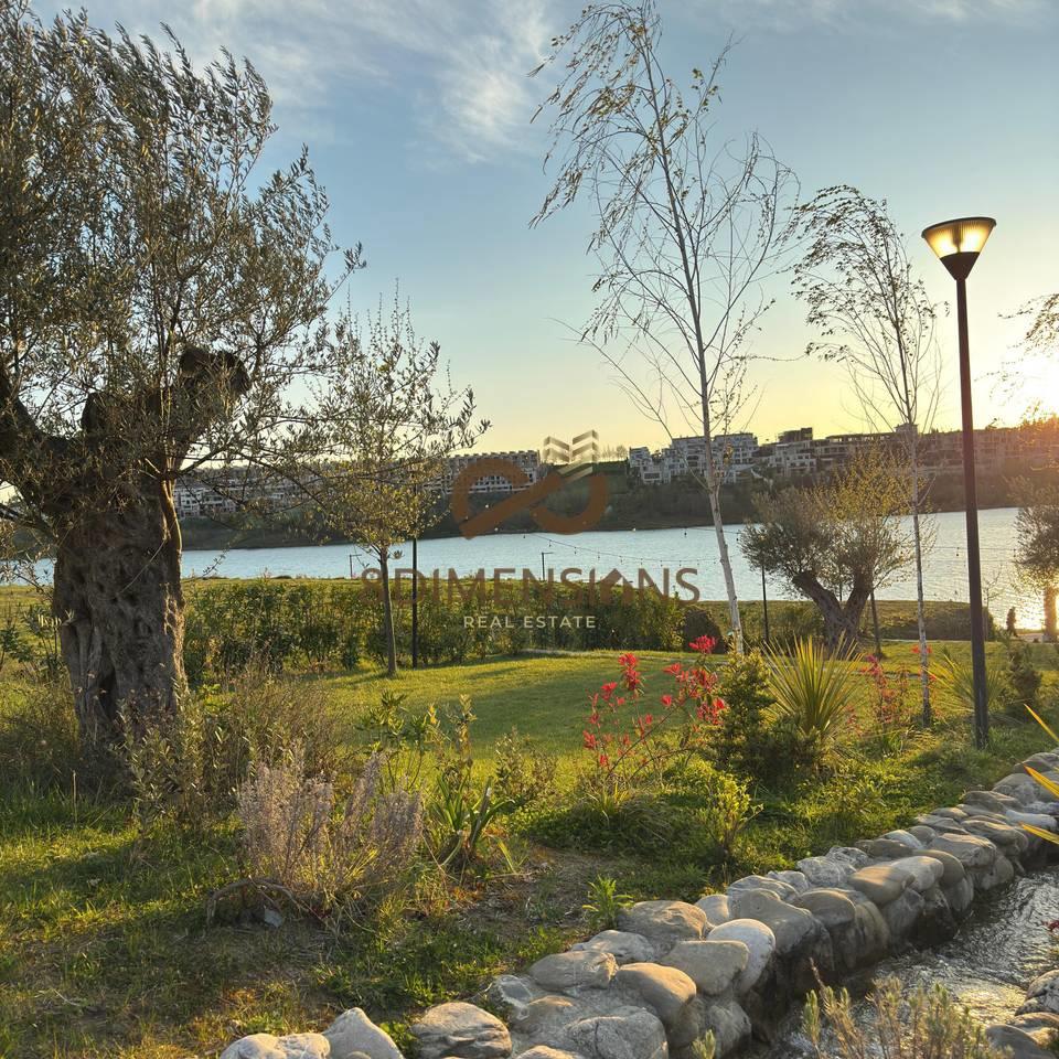 Vile ne shitje tek Swan Lake Residence FARKE – Tiranë - 1